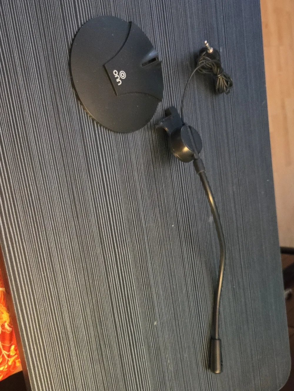 Flexible Black Gooseneck Desk Microphone